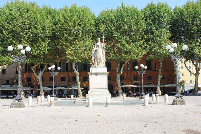 Lucca - 10
