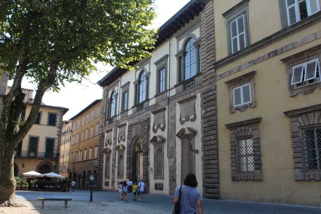 Lucca - 11