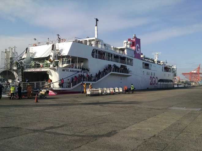 Ferry, Coron-Manila - 6