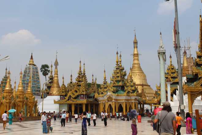 Yangon, Shwedagon Pagoda - 11