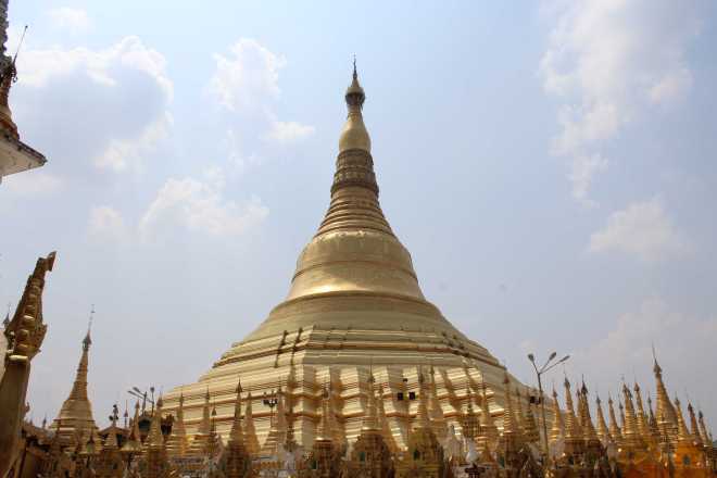 Yangon, Shwedagon Pagoda - 17