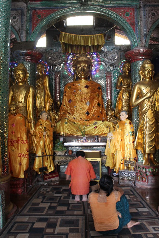 Yangon, Shwedagon Pagoda - 22